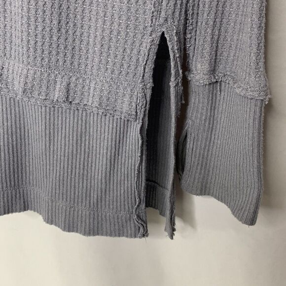 We The Free Womens Tunic Top Medium Storm Gray Waffle Knit Raw Edges Thumb Holes - Picture 6 of 14